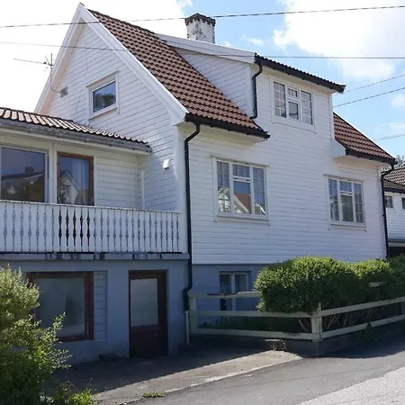 Holiday House In Skudeneshavn-pets Welcome * Skudeneshavn